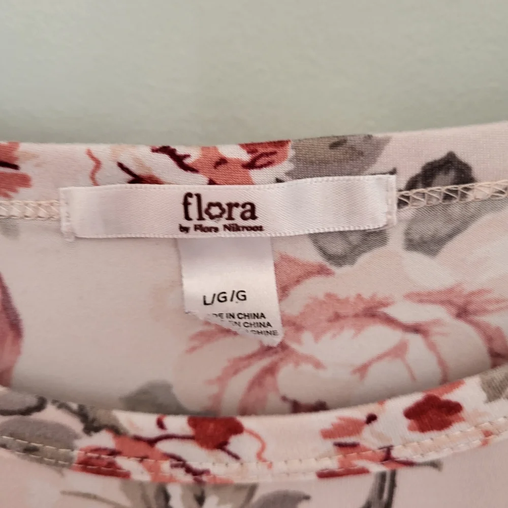 Flora Nikrooz Women Size Large Rose Floral Short Sleeve Nightgown Sleepwear Pink